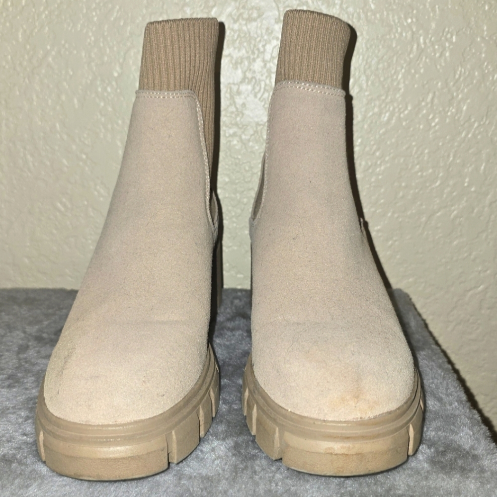 Athlefit Women's Chelsea Boots  Lug Sole Chunky Heel Slip on Elastic Ankle Boot